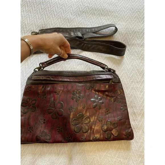 Made In Canada Leather  Flower Daisy Embossed Purse Burgundy Brown Boho Hippie - Picture 12 of 16